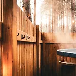 Дом отдыха Osada Lovelaski - Balia Jacuzzi, Sauna I Kominek - Caloroczne Premium *
