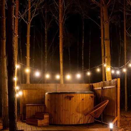 Osada Lovelaski - Balia Jacuzzi, Sauna I Kominek - Caloroczne Premium Laski (Tuchola)