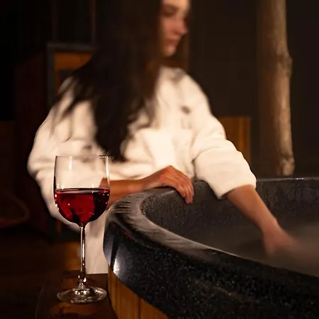 Osada Lovelaski - Balia Jacuzzi, Sauna I Kominek - Caloroczne Premium Laski (Tuchola)